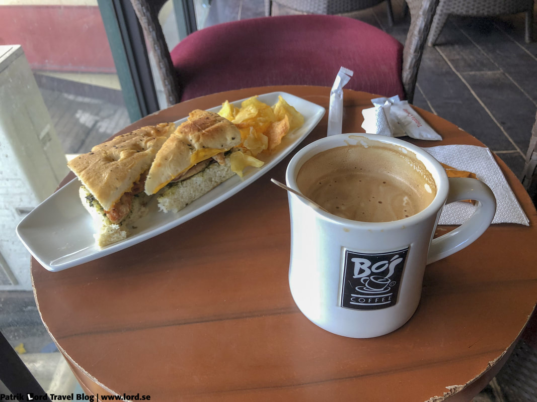 Bo's Coffee, Chicken sandwich, Dumaguete, Philippines © Patrik Lord Travel Blog