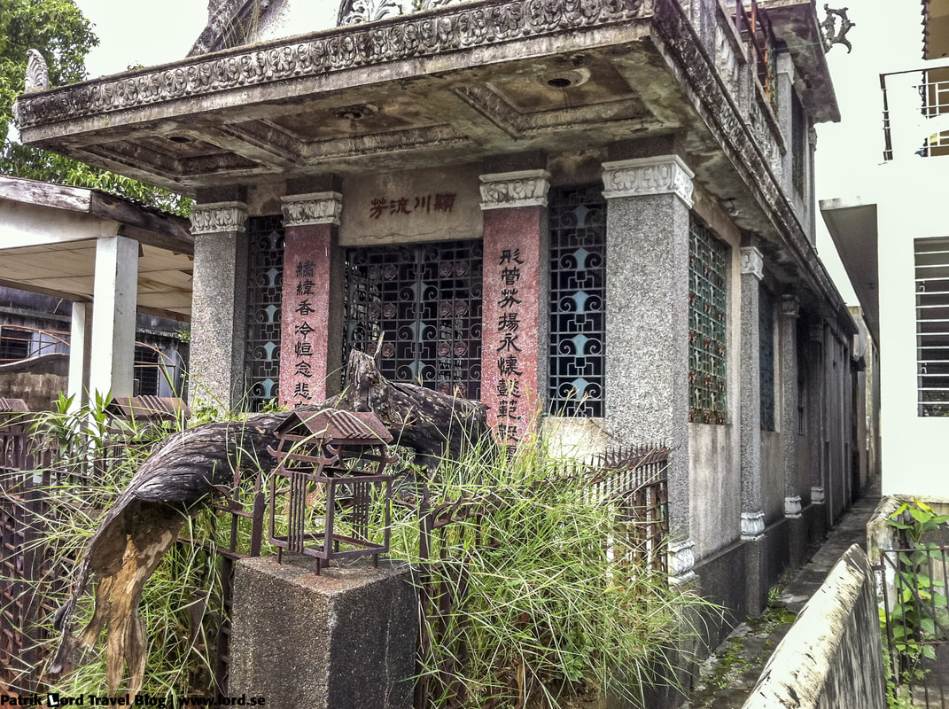 Chinese Cemetery, Deserted Grave, Manila, Philippines © Patrik Lord Travel Blog