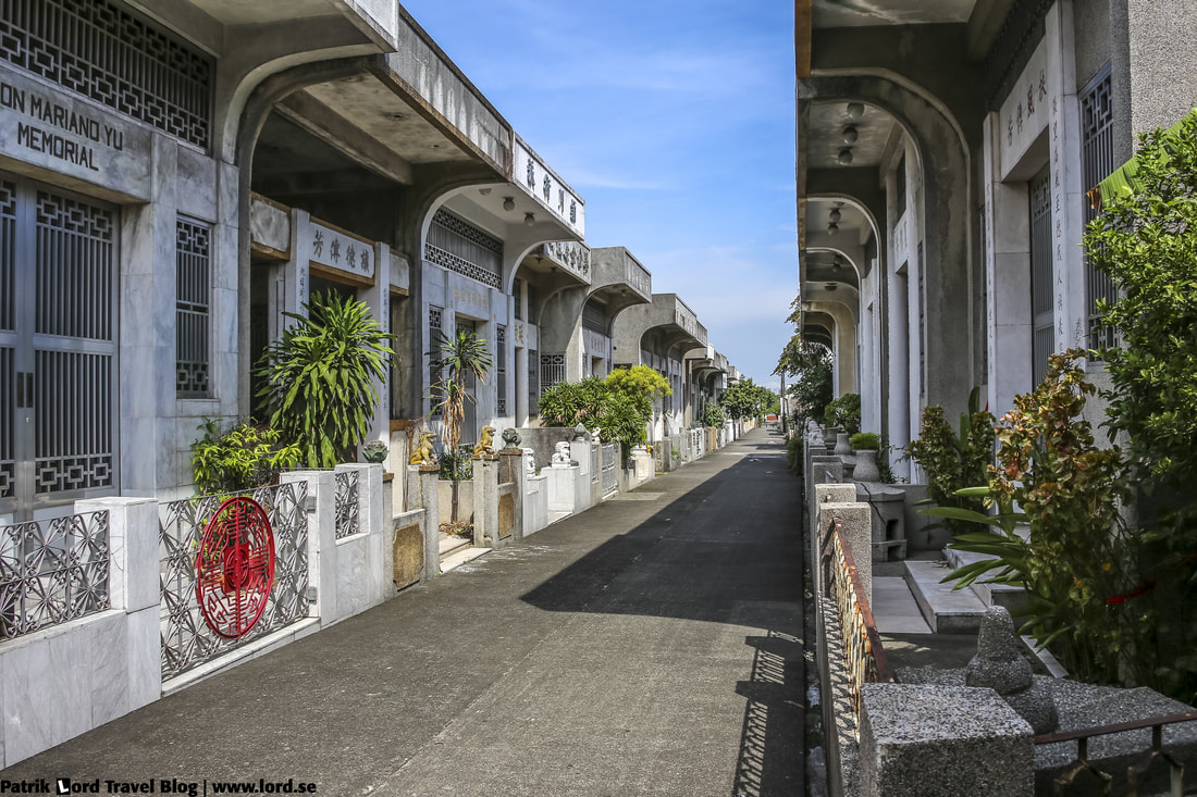 Chinese Cemetery, Street picture 3, Manila, Philippines © Patrik Lord Travel Blog