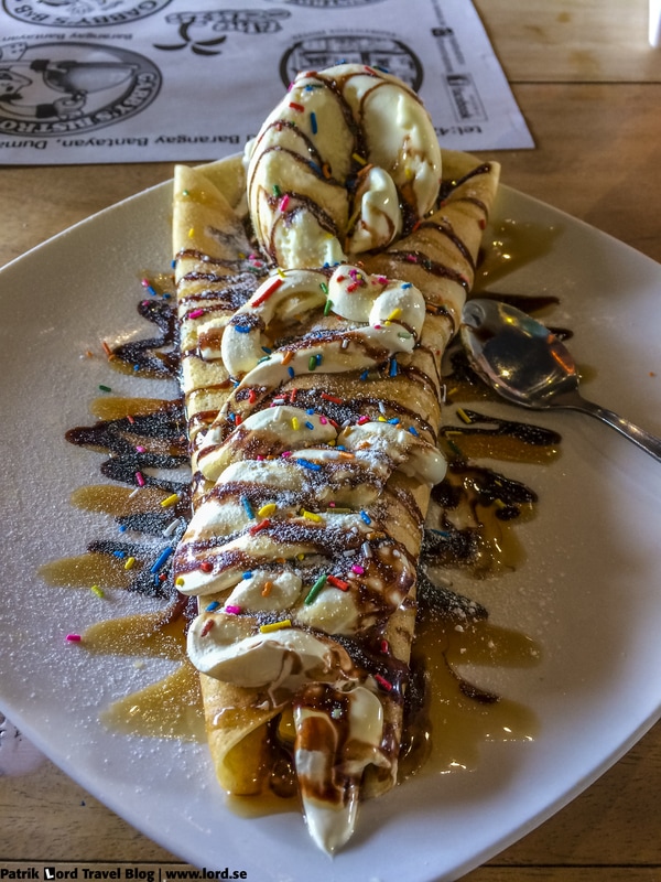 Review of Gabby's Bistro, Mango and Banana Crepe, Where to eat in Dumaguete, Negros Oriental, Philippines © Patrik Lord Travel Blog