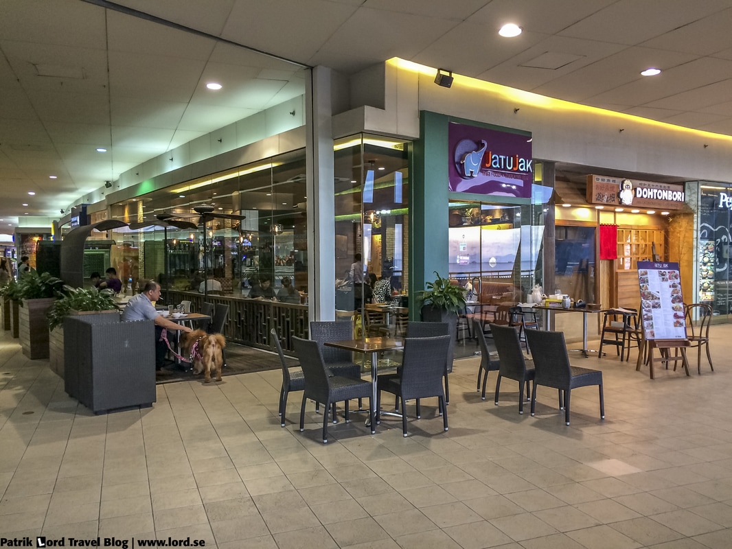 Review of JatuJak Thai Restaurant, Exterior, Mall of Asia, Manila Philippines © Patrik Lord Travel Blog