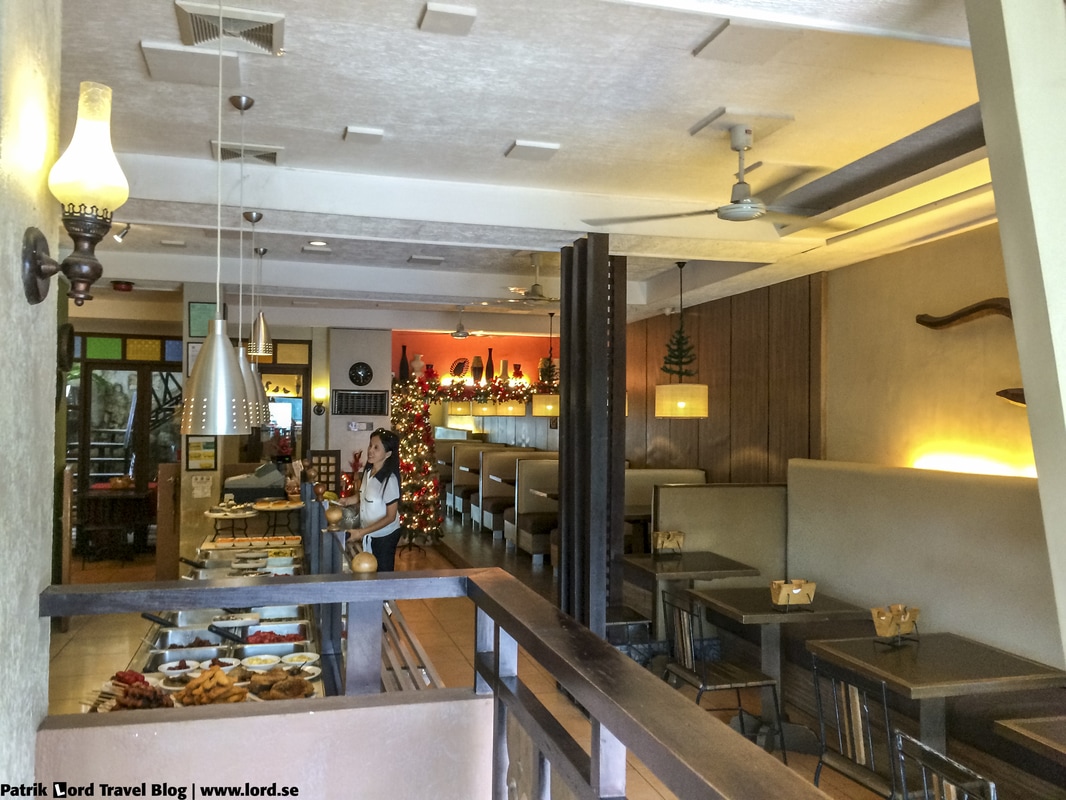 Review of Sta Teresa Restaurant Interior Dumaguete Negros Oriental Philippines © Patrik Lord Travel Blog